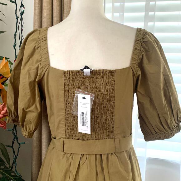 Amour Vert Square Neck Button Front Dress in Elm 100% Cotton - Picture 9 of 13